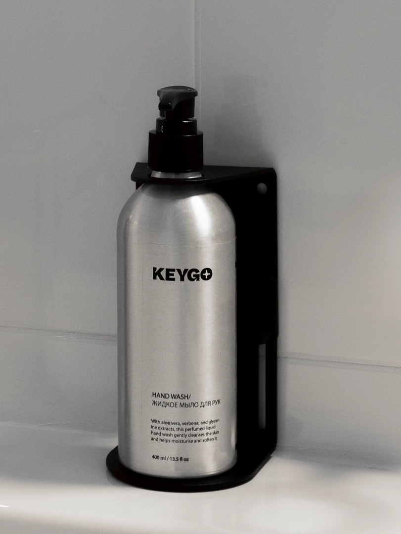 Апартаменты KeyGo 1036 с бассейном и видом на Новую Фондовую Оранжерею