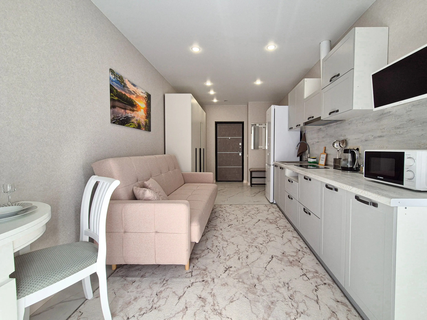 Квартира с Балконом в Одном из Самых Зеленых Районов Сочи