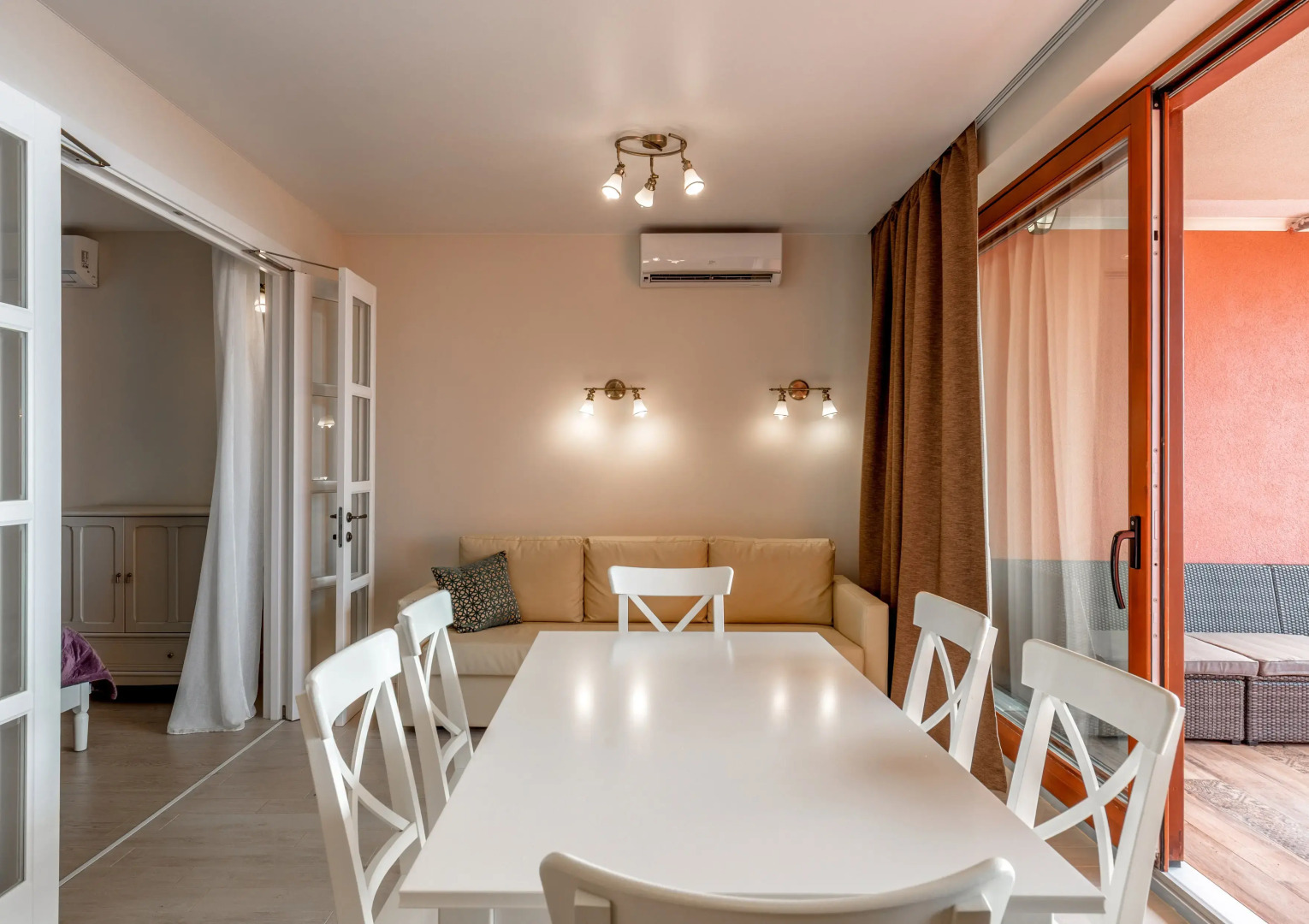 Апартаменты 116 с видом на море в современном Жилом комплексе