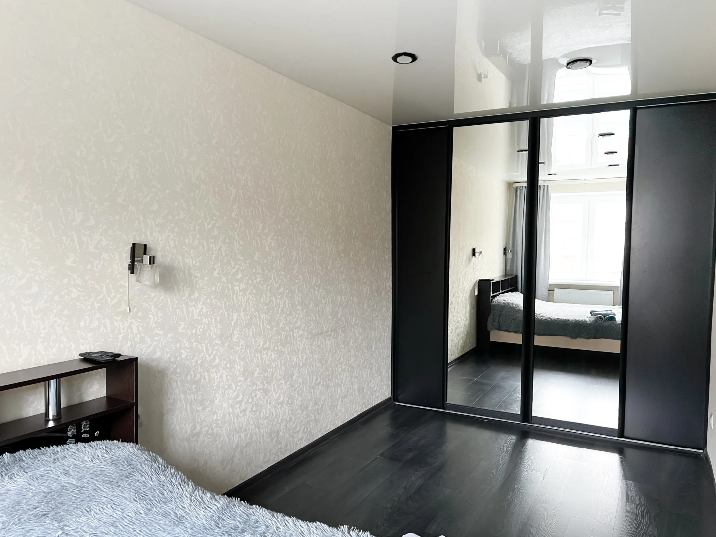 Квартира 2-комнатная на Коминтерна 17