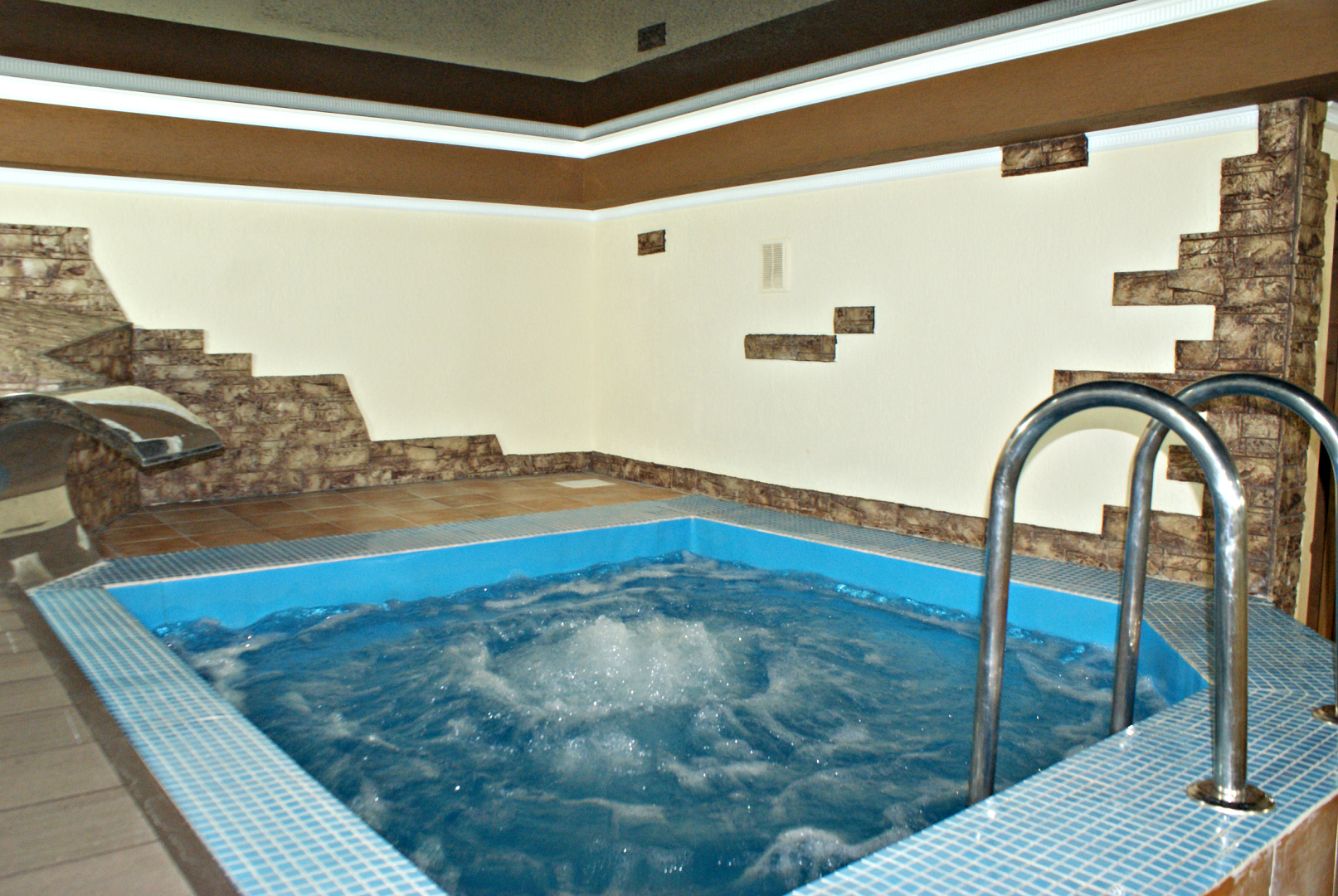 Отель Загородный Монест