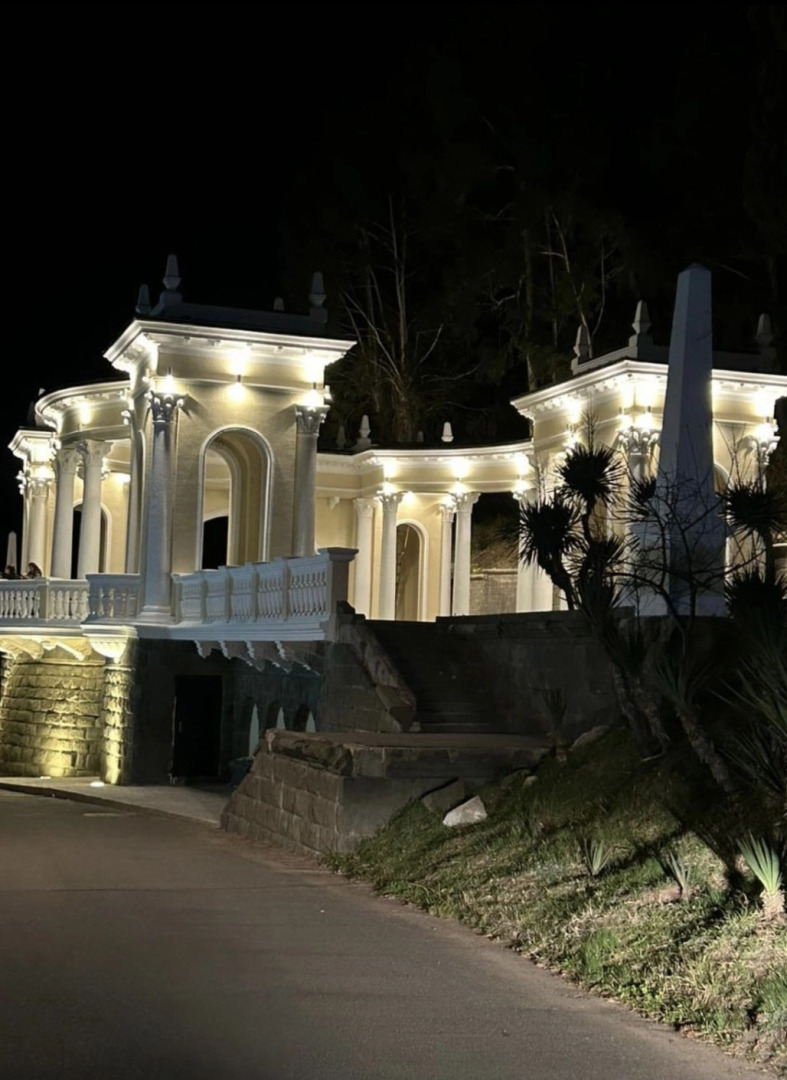 Частный дом Уютный дом с верандой и двориком со всеми удобствами