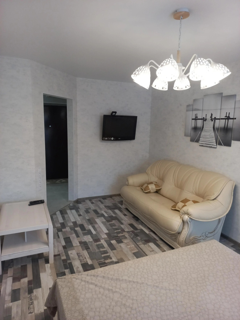 Апартаменты на Труда 8