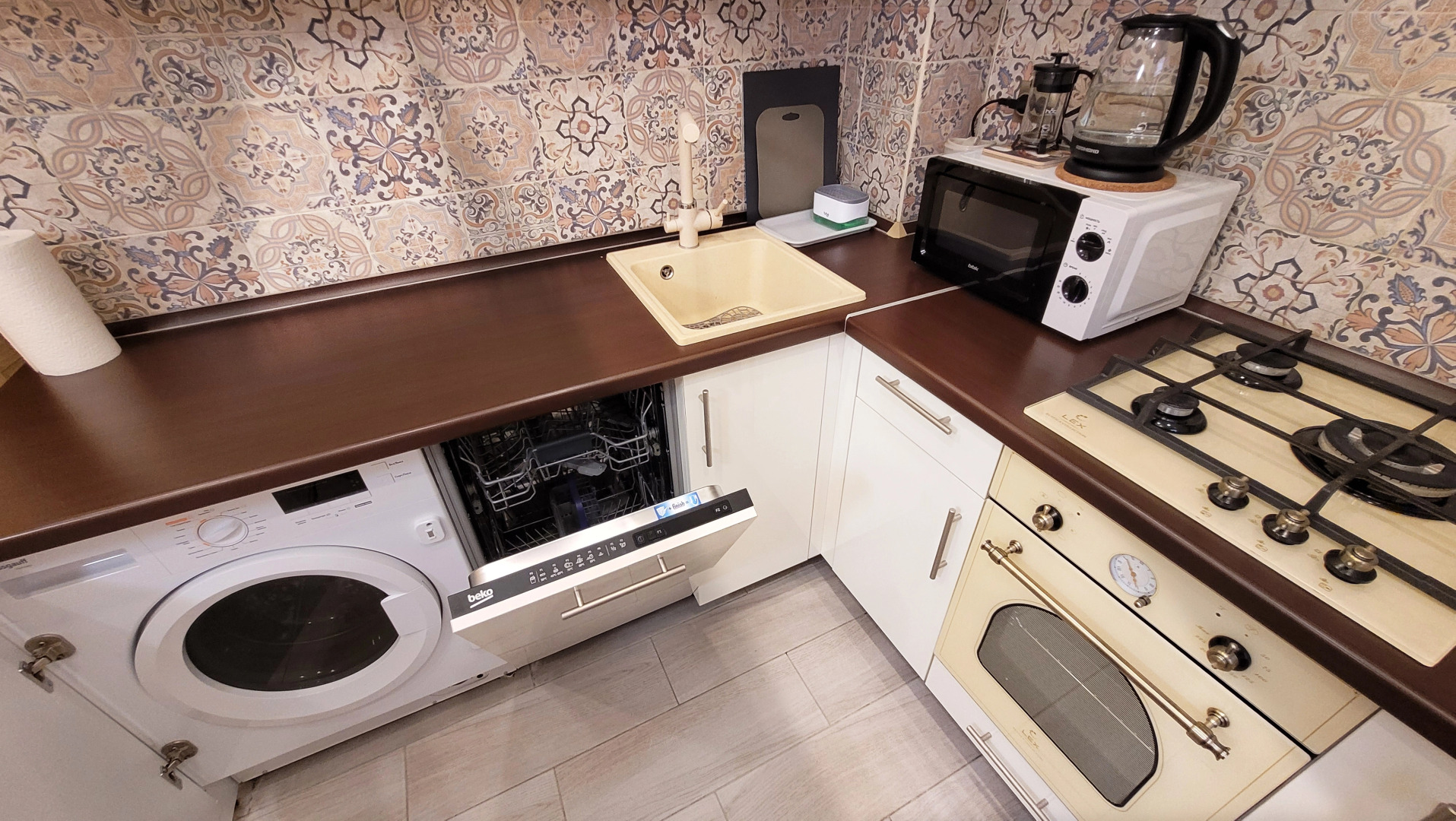 Квартира Семейная Двухкомнатная рядом с Невой и Новой Голландией