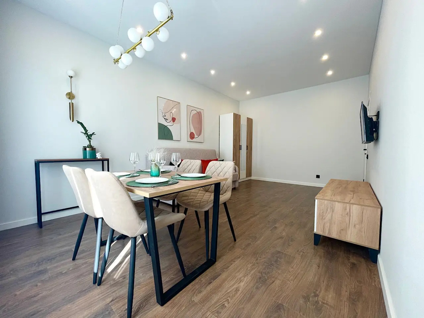 Квартира Двухкомнатная в центре