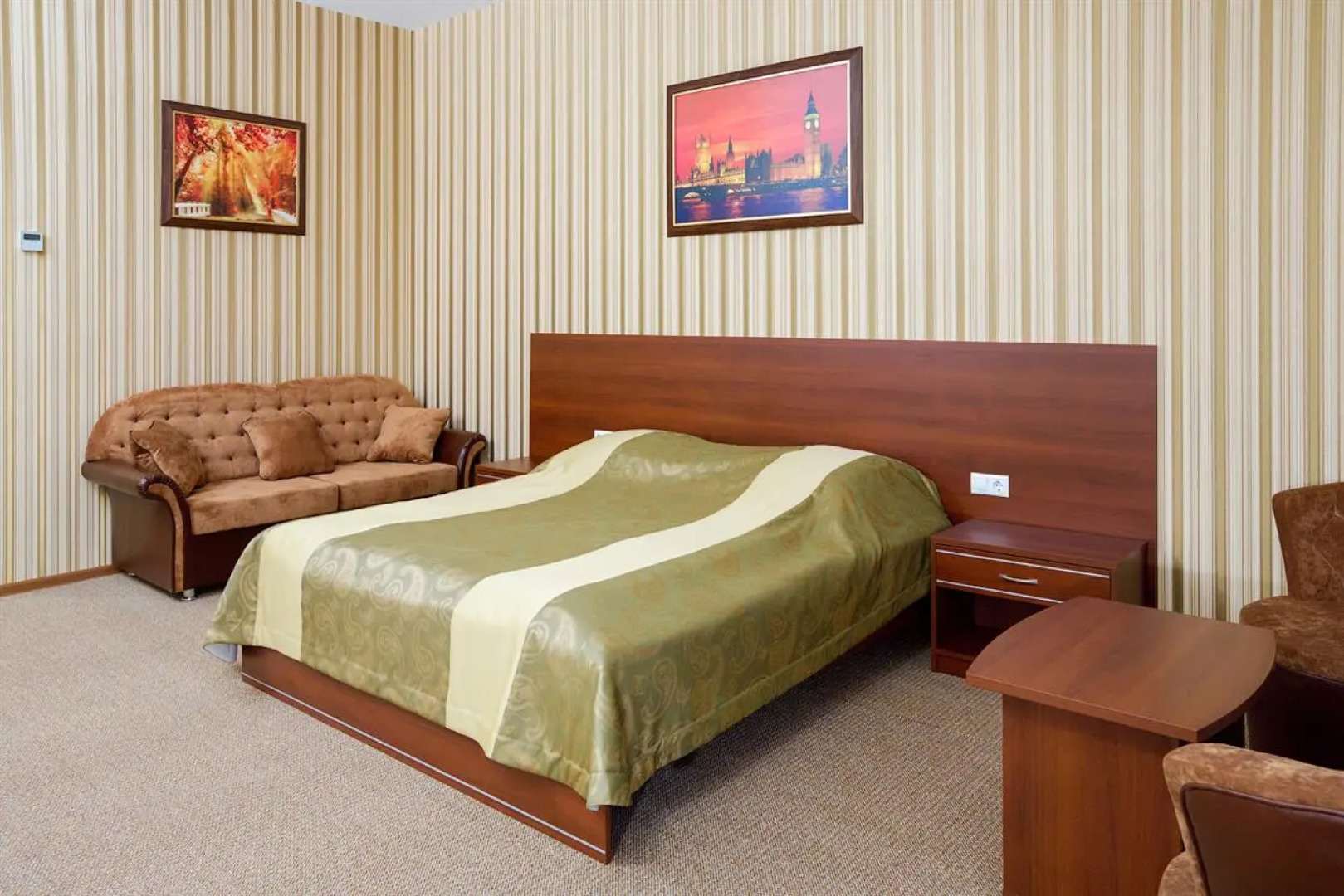 Отель Рояль