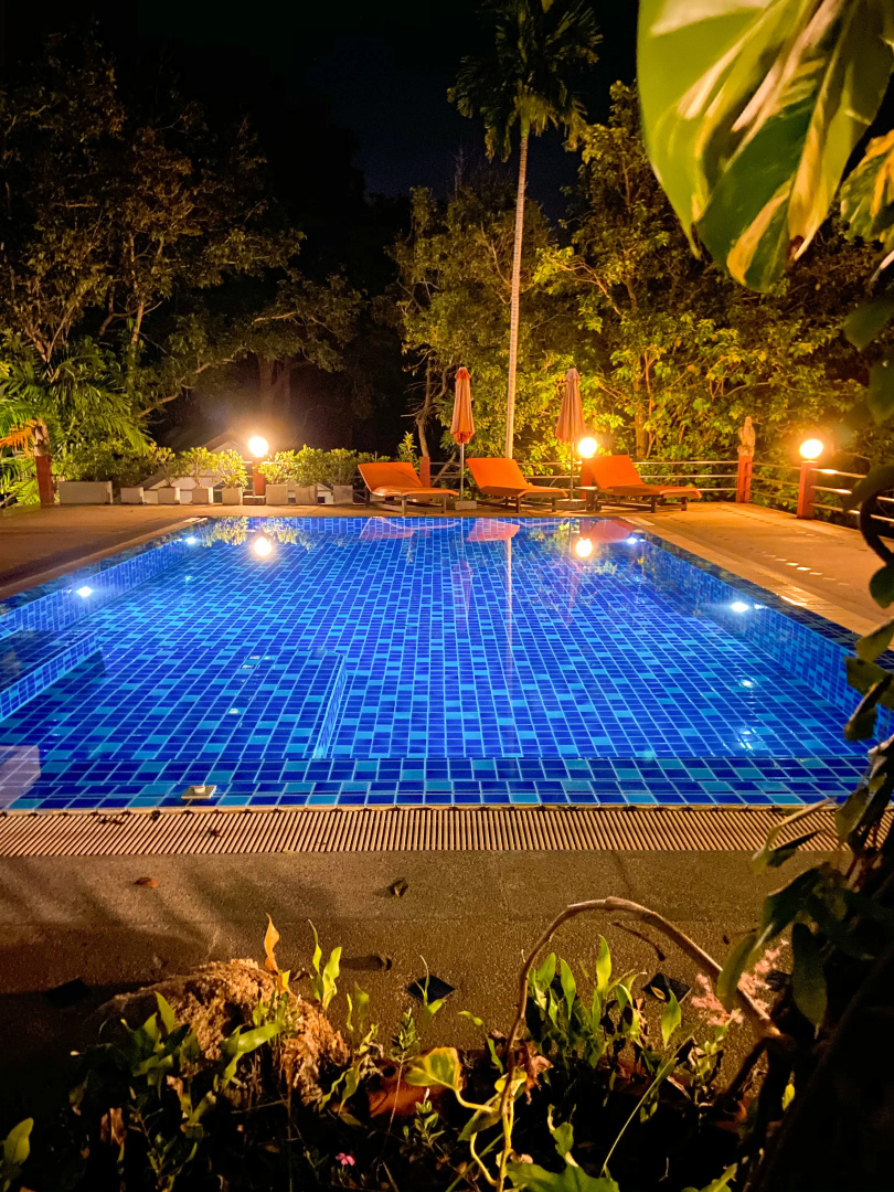 Отель Golden Hill Resort