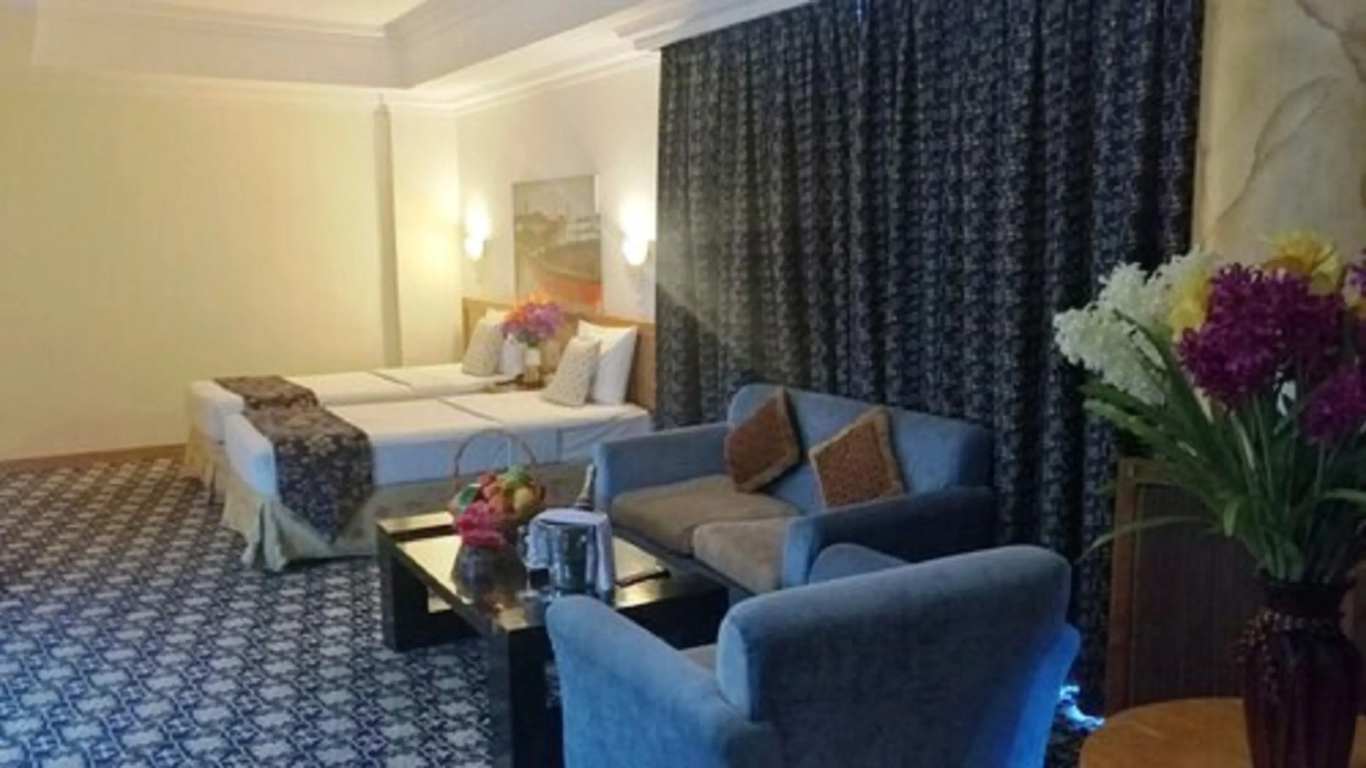 Отель Phoenicia Tower Hotel&Spa