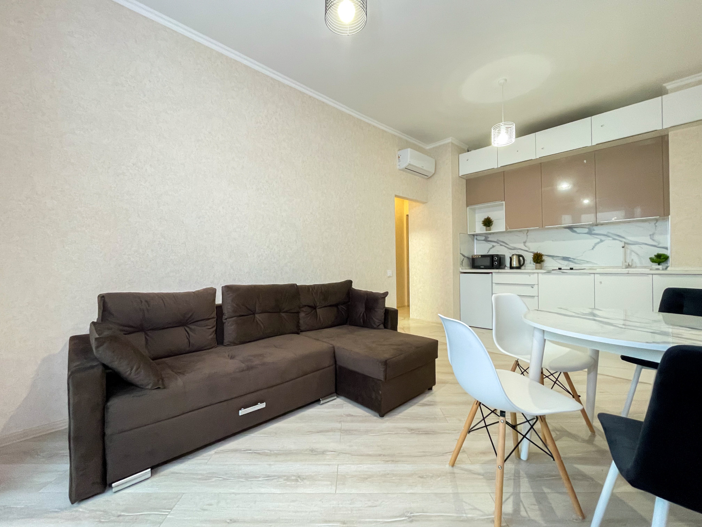 Апартаменты 2-к Квартира 50 м² 2/19 Эт