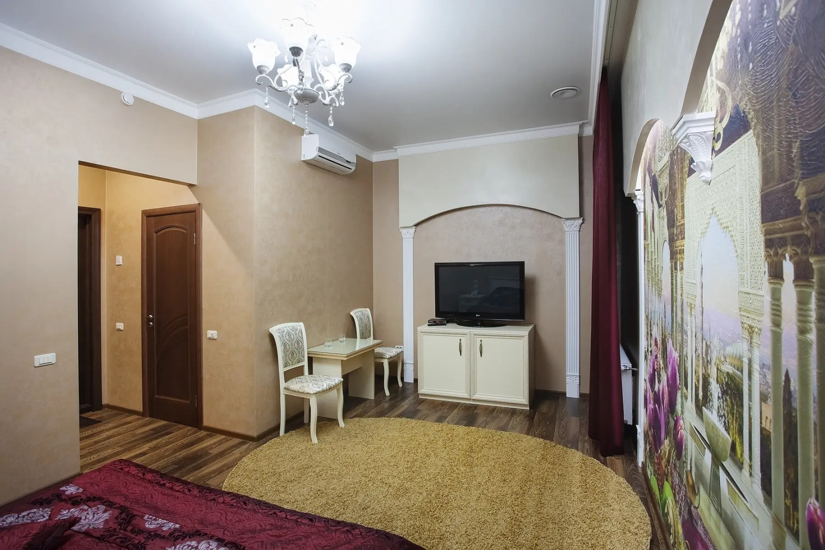 Отель Золотой Глобус