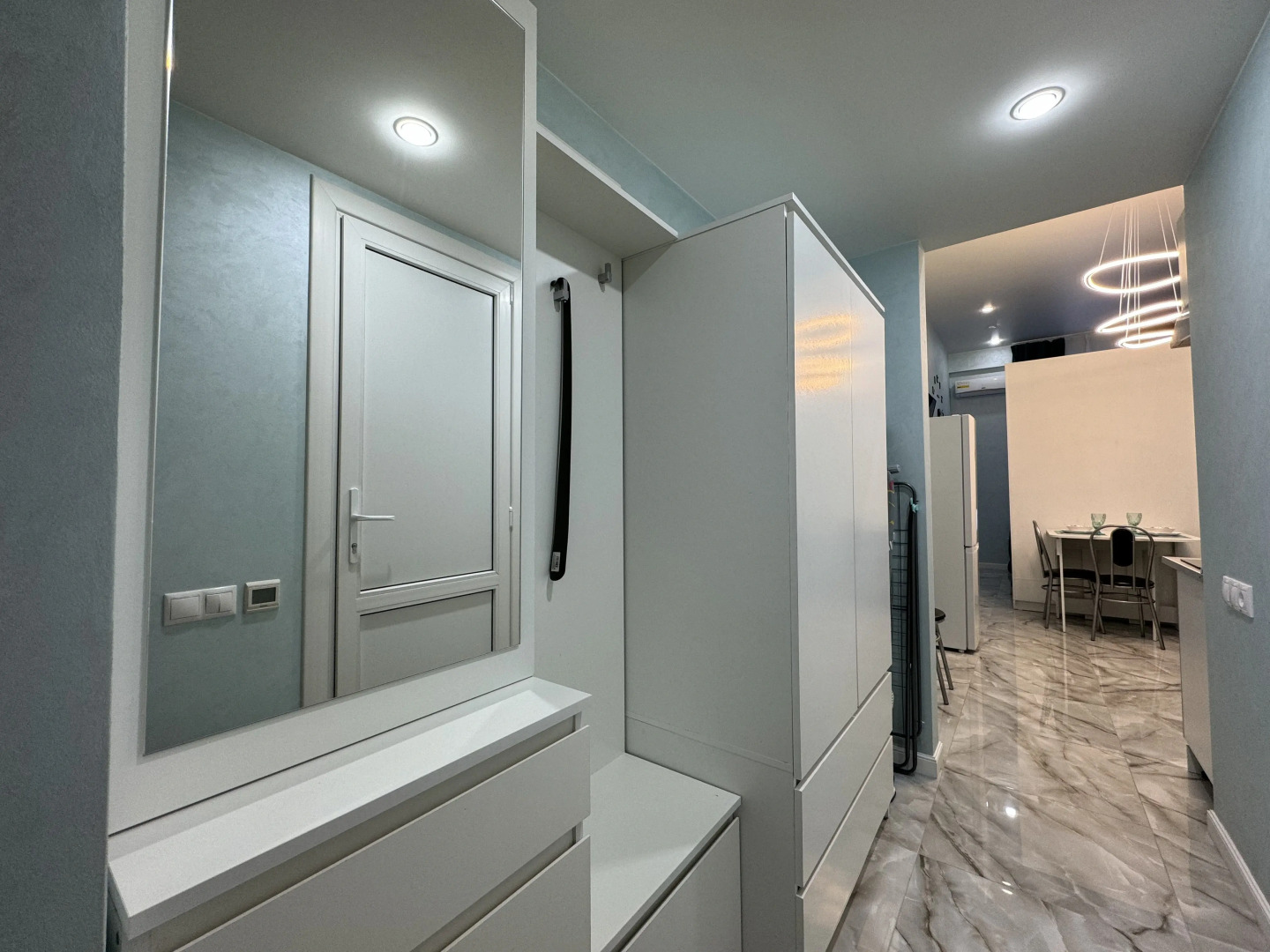 Апартаменты Platinum Aparts (Аллея Парк)