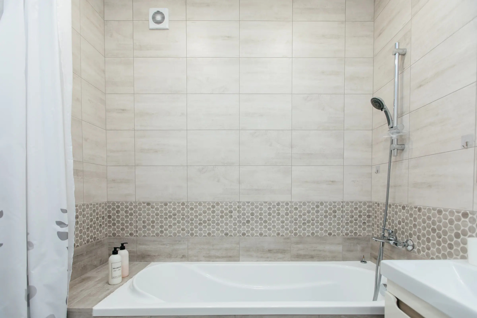 Квартира Комфортная Двухкомнатная с Видом на Реку