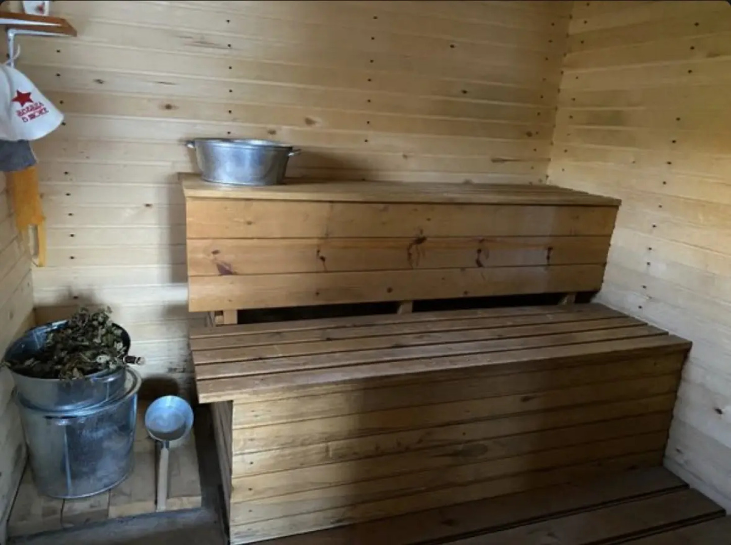 Частный дом у речки для семейного отдыха