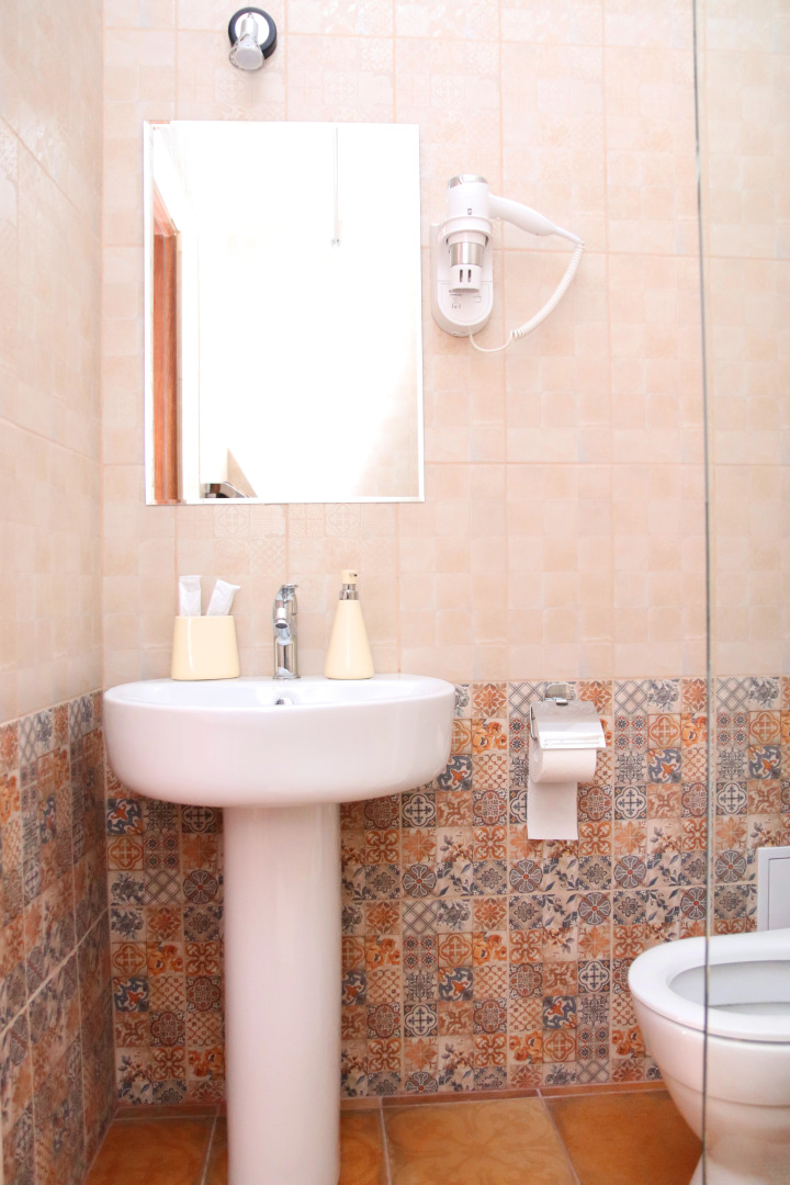 Gostevoj Dom Malen'kij Parizh