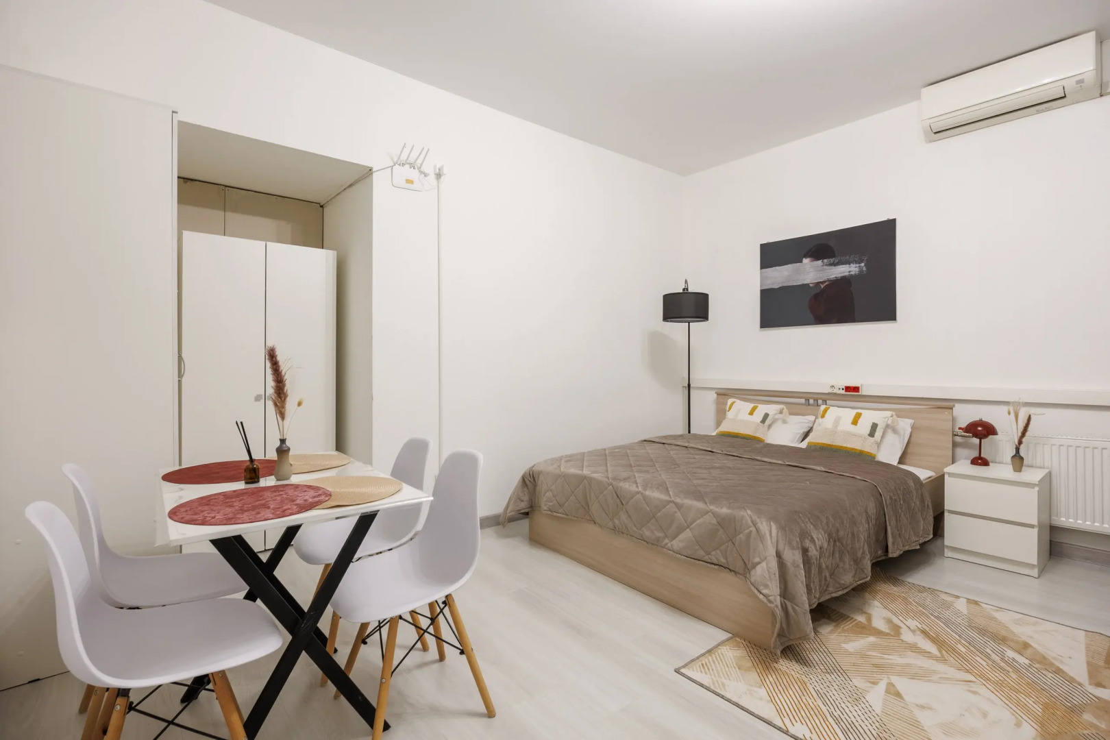 Апартаменты Уютные в центре Санкт-Петербурга на Гороховой DereMRents ДереМРентс