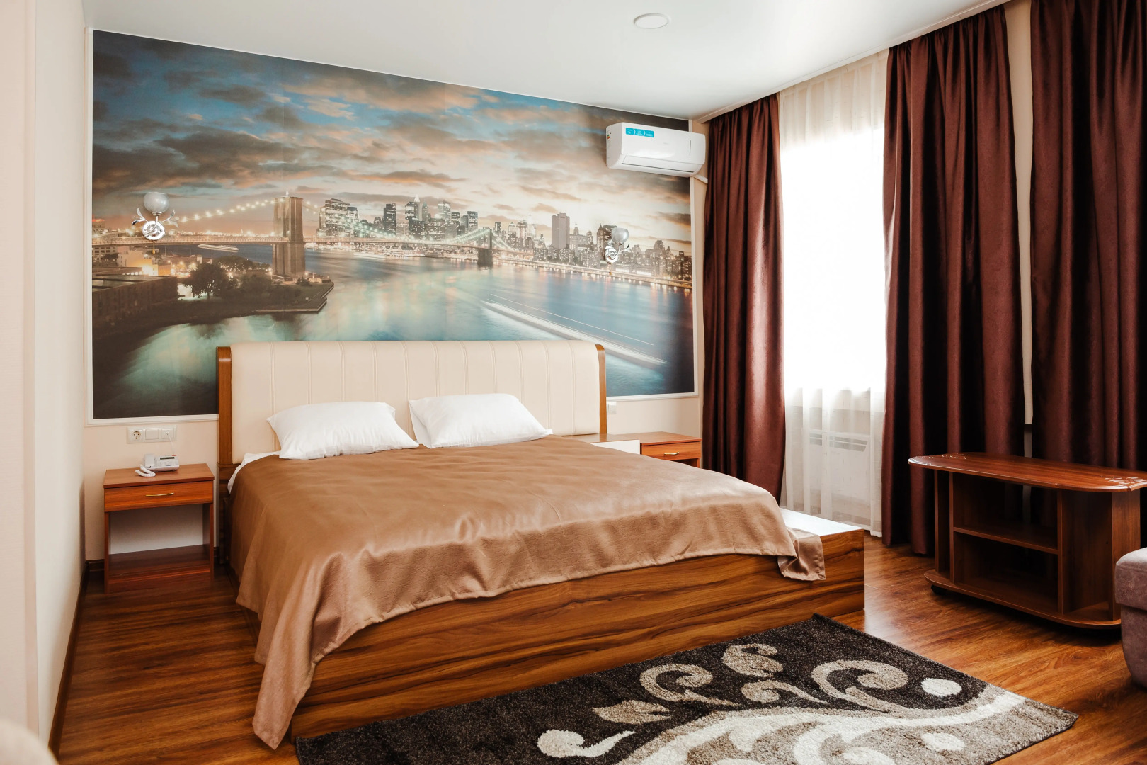 Отель Восток