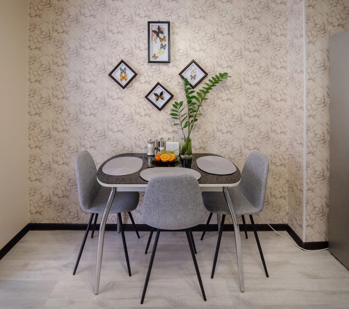 Апартаменты Красный Квадрат на Набережной