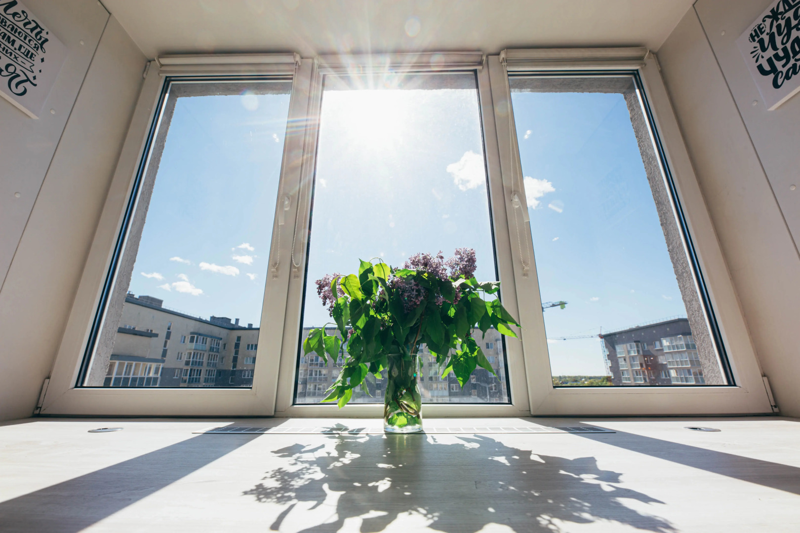 Апартаменты День и Ночь на Согласия