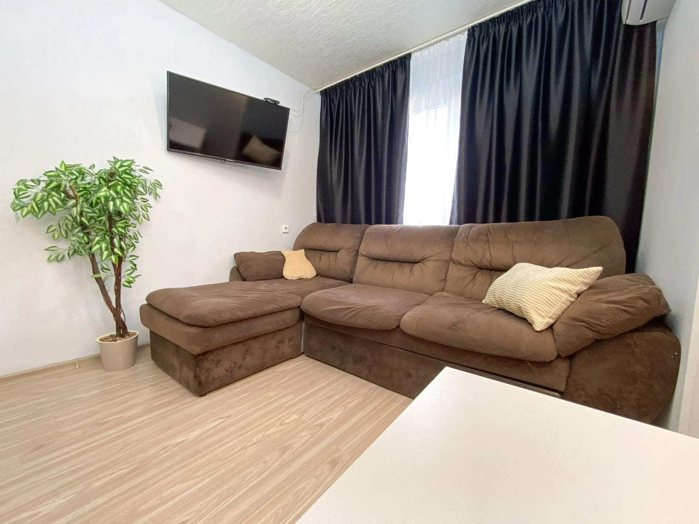 Апартаменты в центре Засвияжья 85