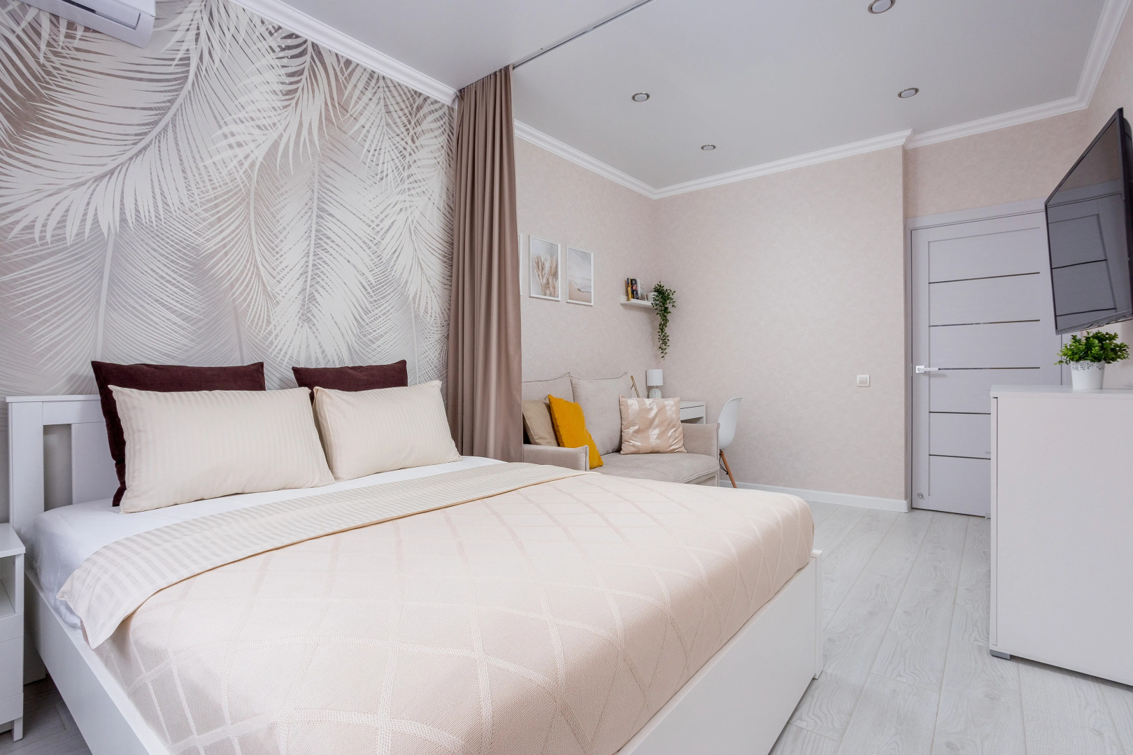 Апартаменты LikeHome Лазурные  вблизи стадиона Краснодар и парка Галицкого