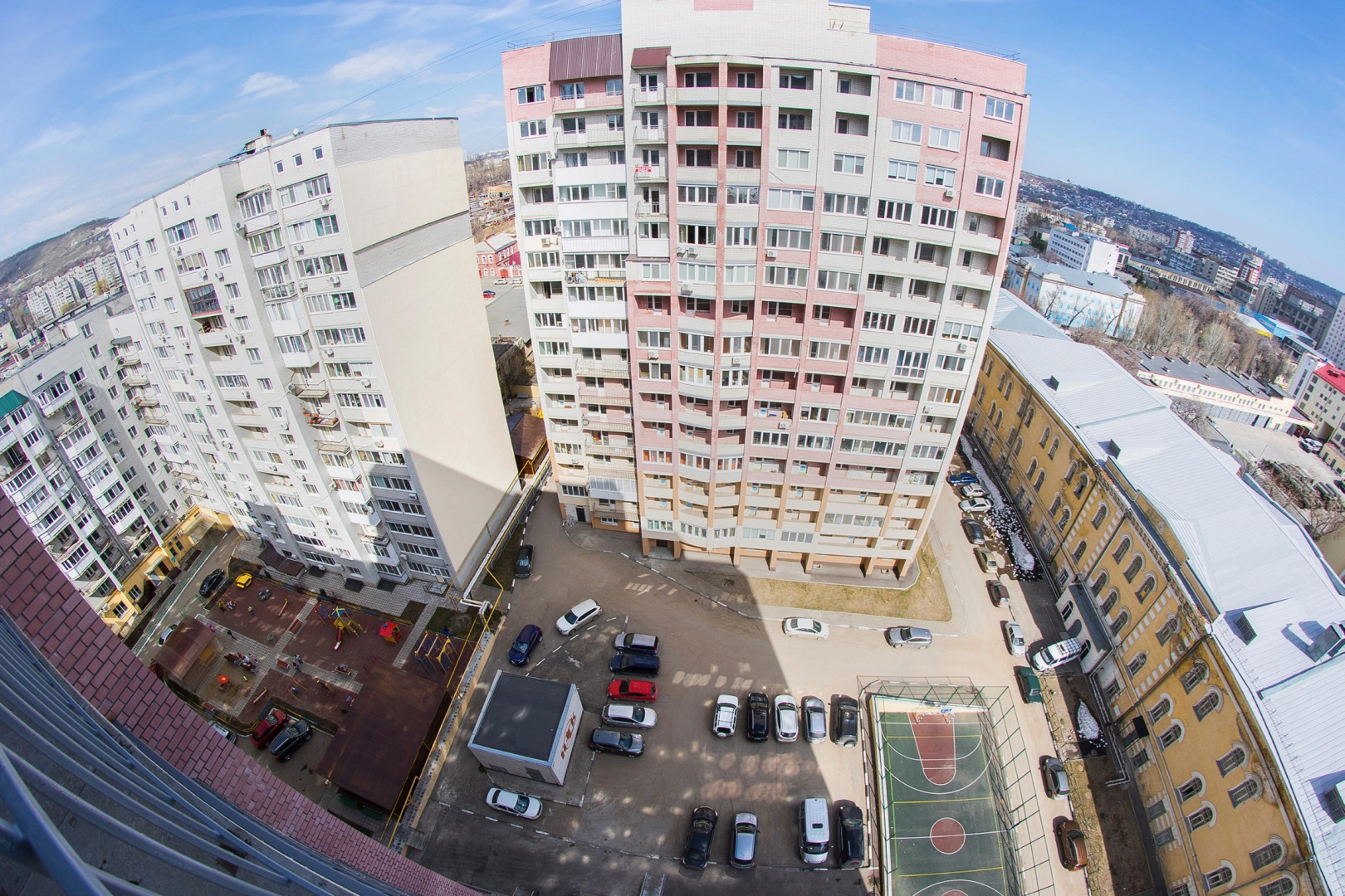 Апартаменты Saratov Lights на Университеская59А