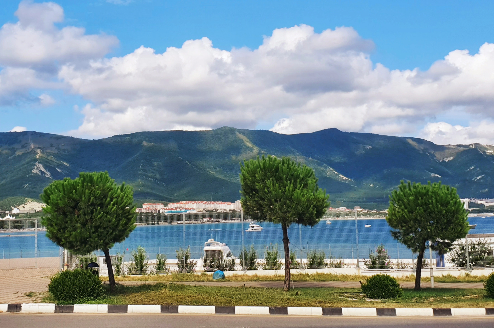 Гостевой Дом Лето Здесь