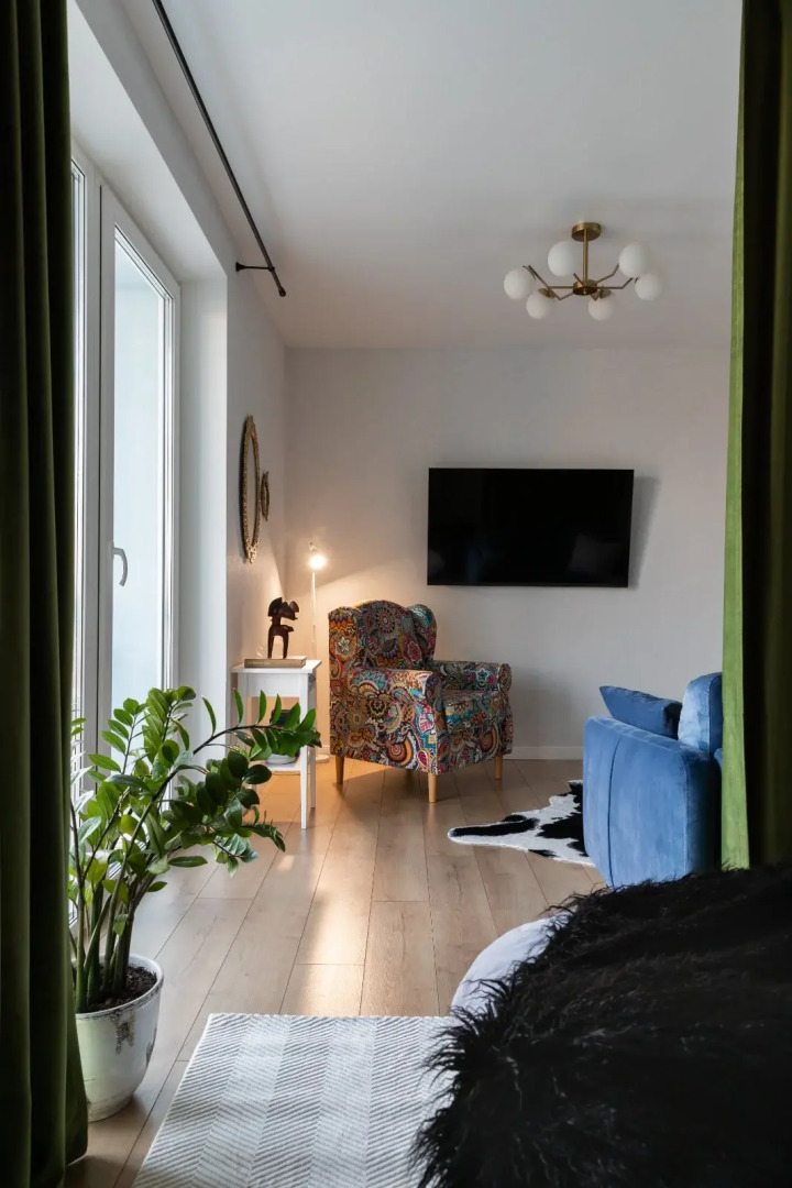 Апартаменты с Видом на Реку в Историческом Месте Города