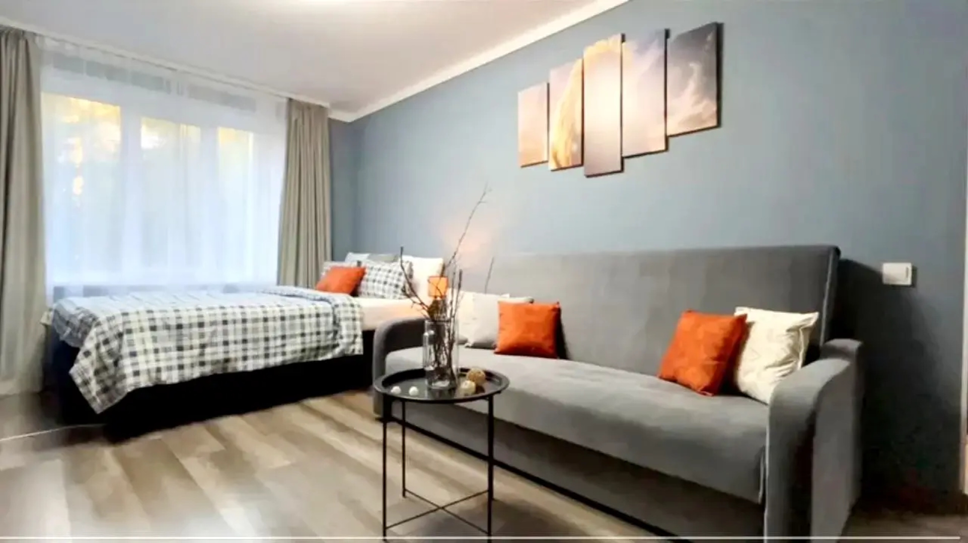 Бизнес- Апартаменты  Lora Home на Пражской