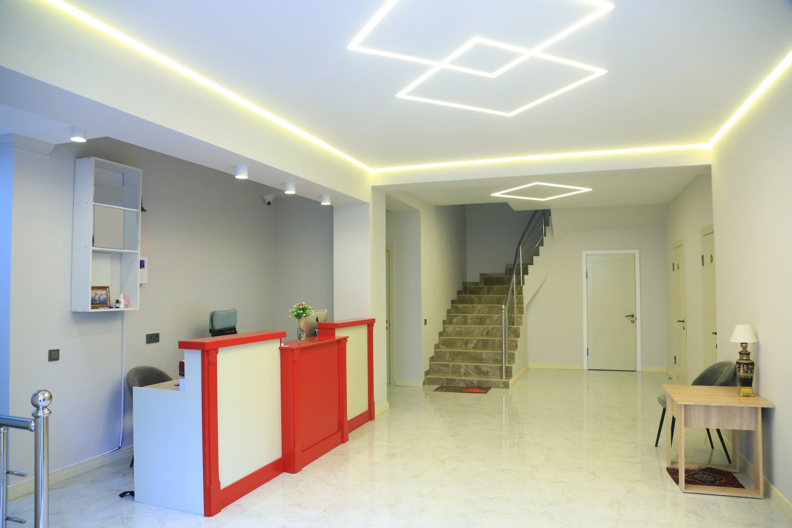 Отель Адмирал