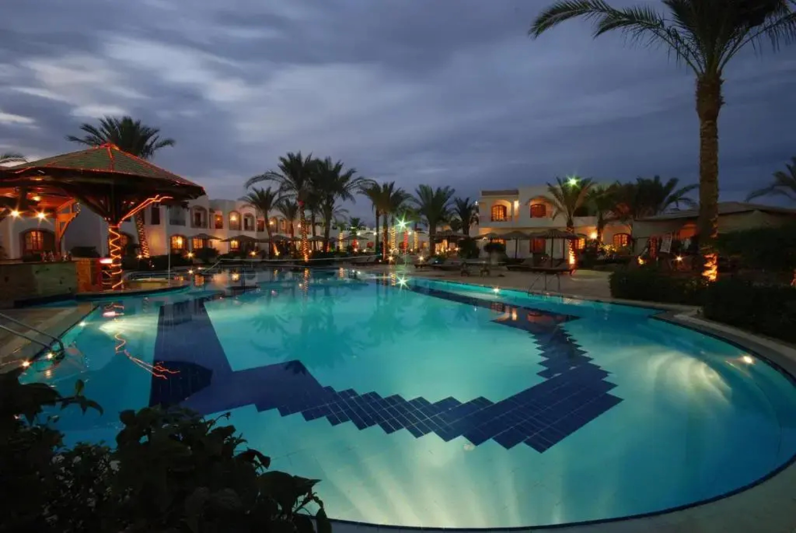 Отель Coral Hills Resort