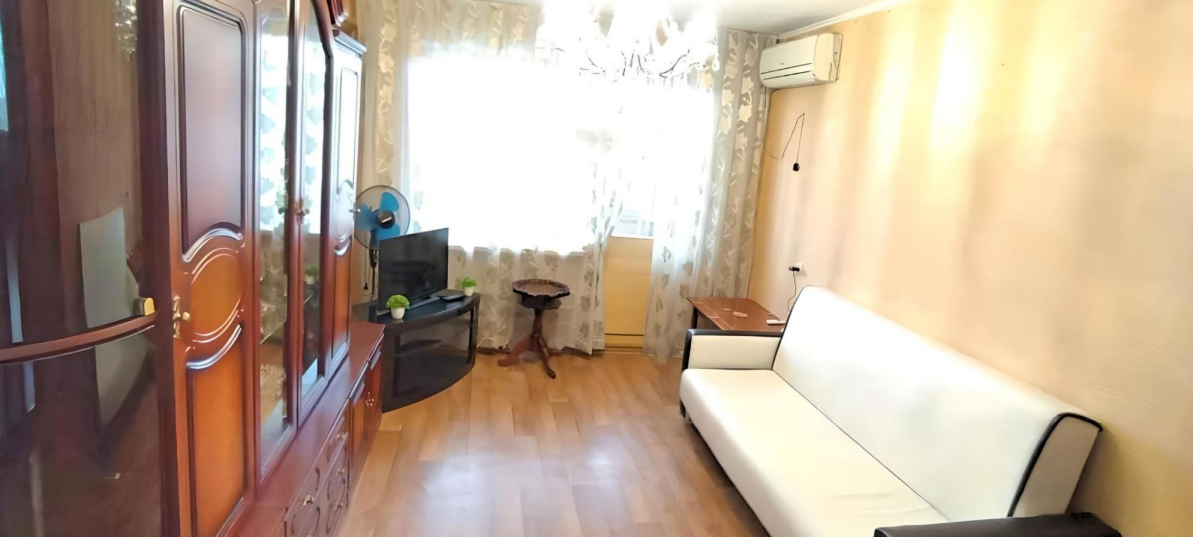 Апартаменты на улице Адоратского 6