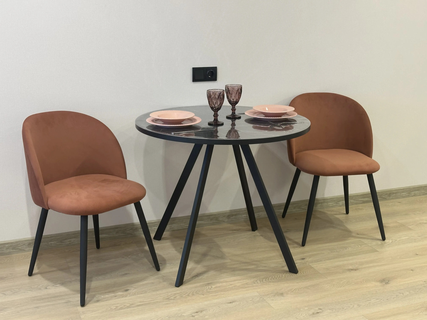 Квартира Дизайнерская Студия Напротив Роял Парка