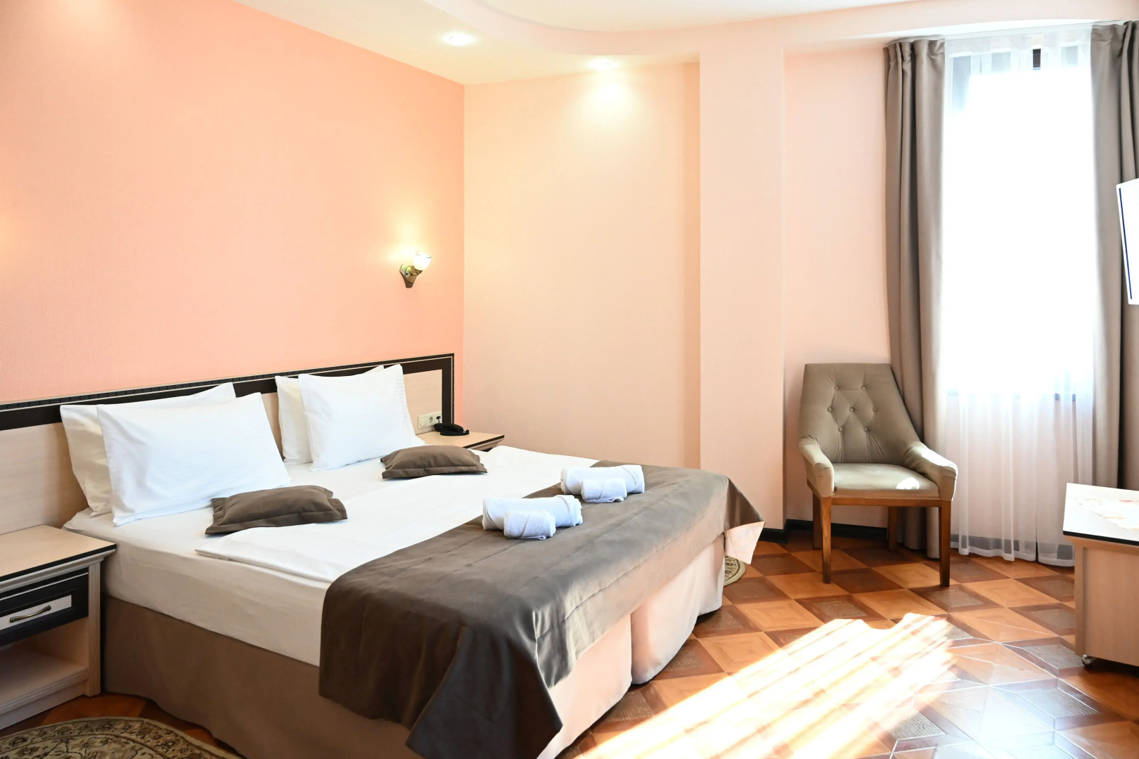 Отель Shine House