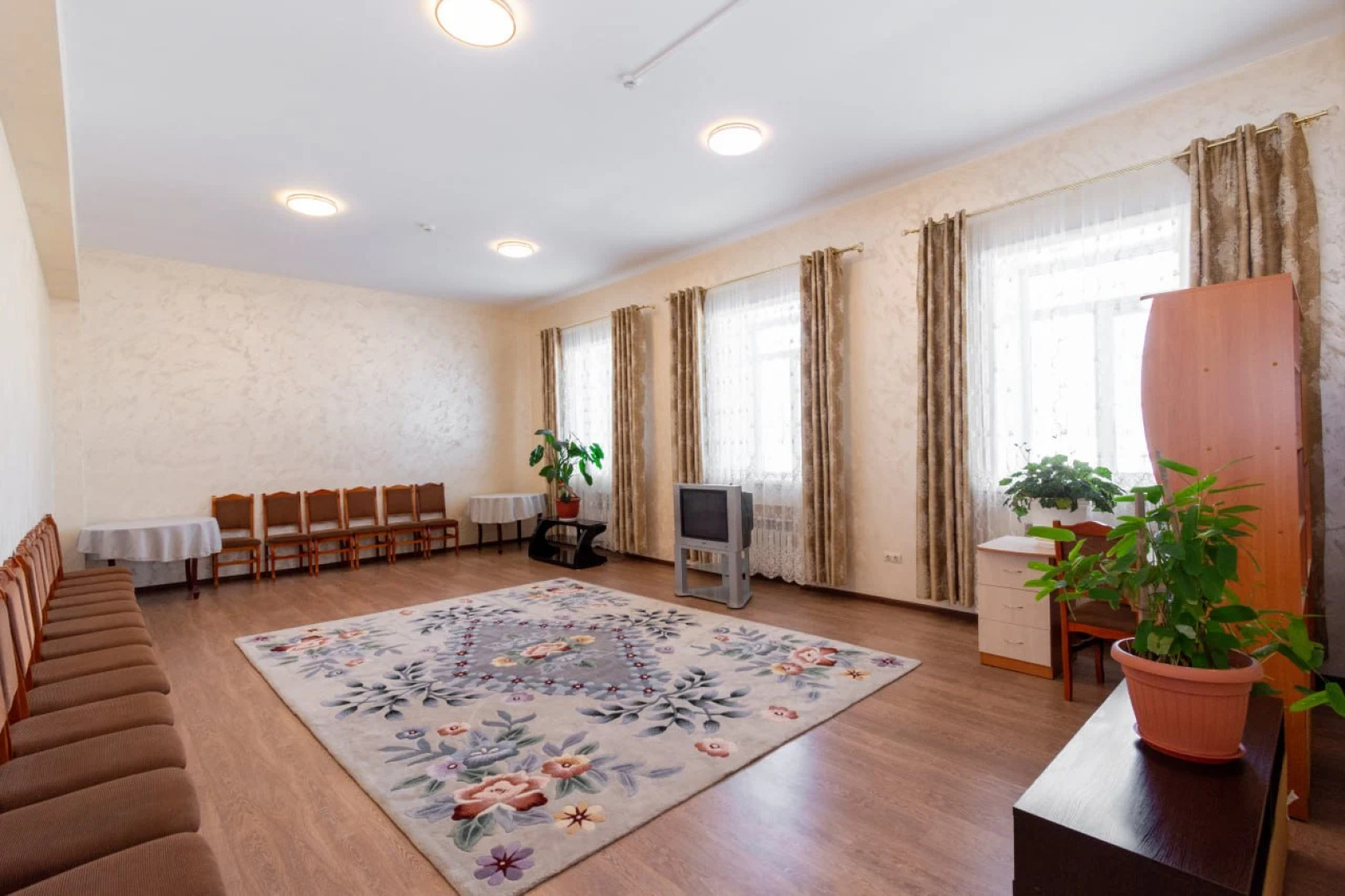 Отель Маргобай