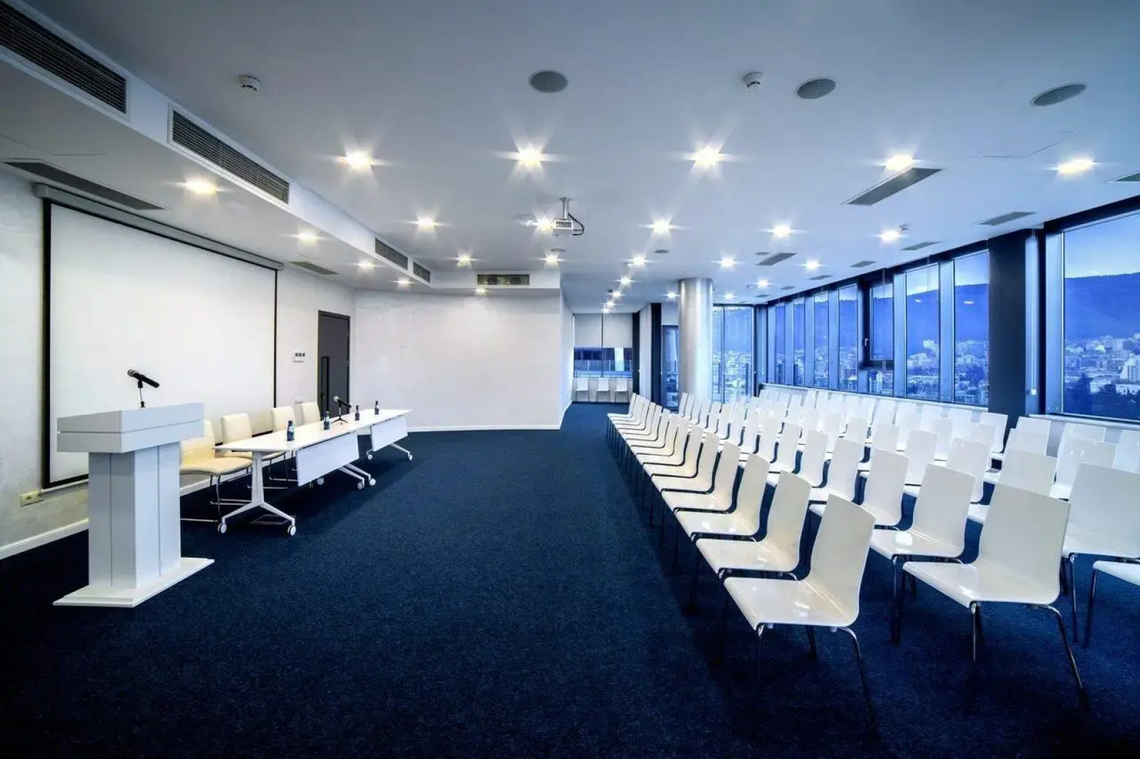 Meta Business Hotel