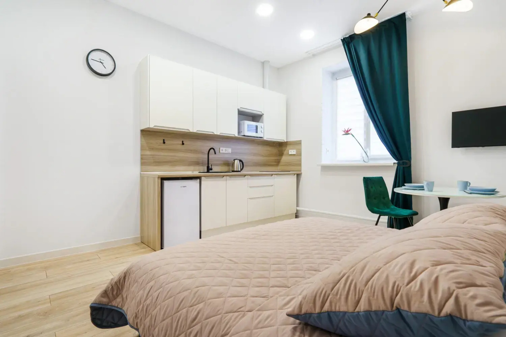 Апартаменты Good night на Белинского 32А Евродвушка