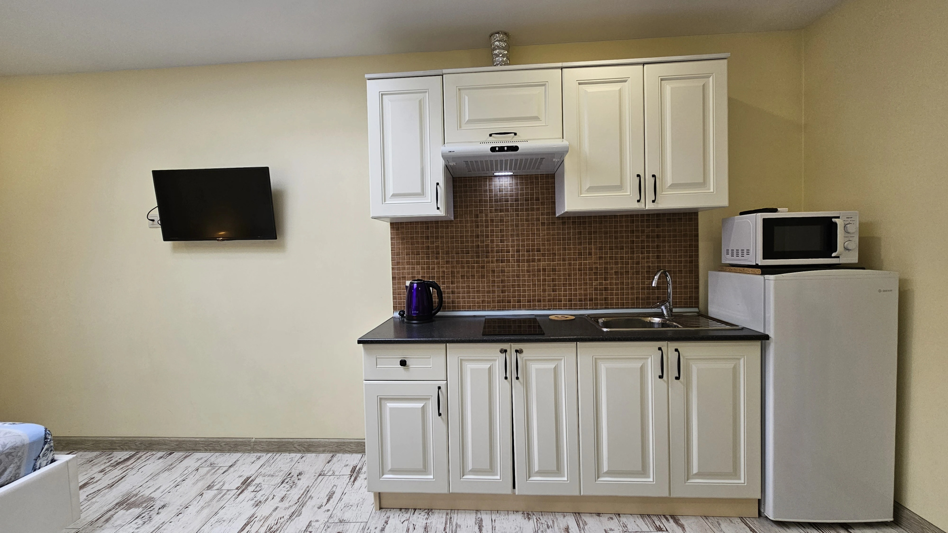 Апартаменты Уютная студия на Роз 57 от HomeHotelSochi (2)