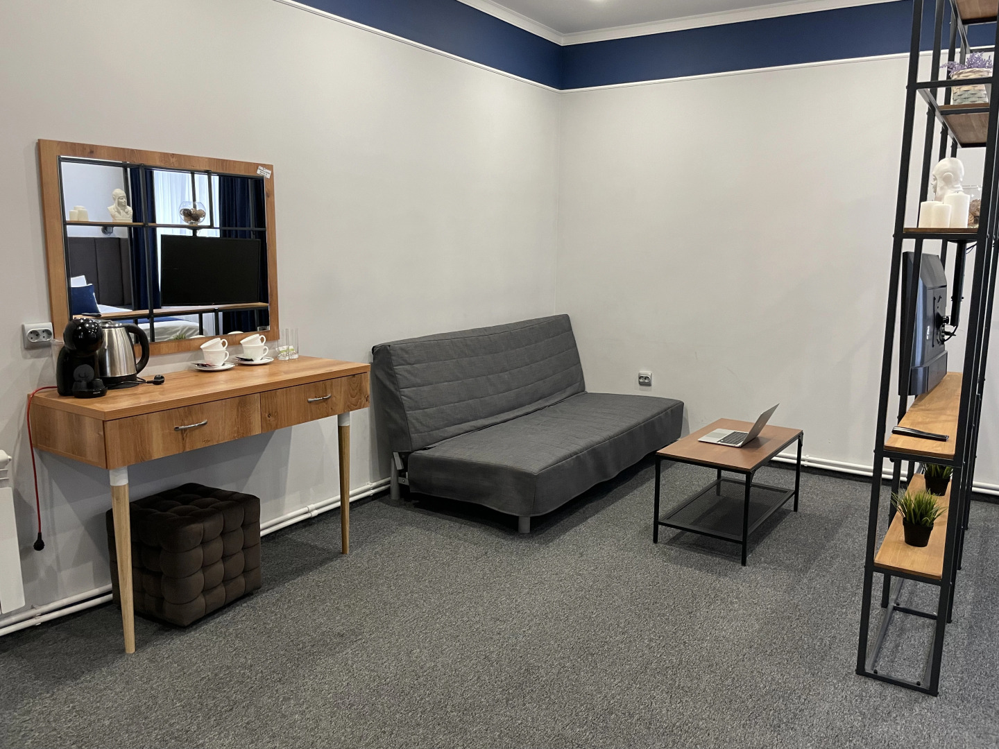 Отель Лекардо