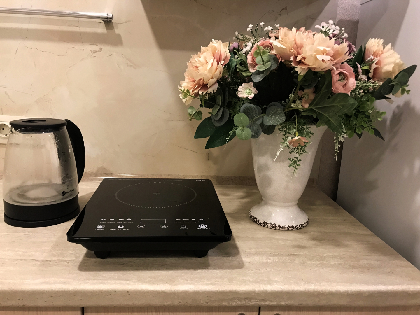 Апартаменты Гости Любят у метро Рассказовка Фиолетовая