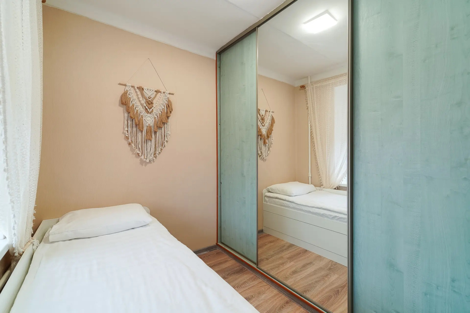 Трехкомнатная Квартира на проспекте Независимости 52