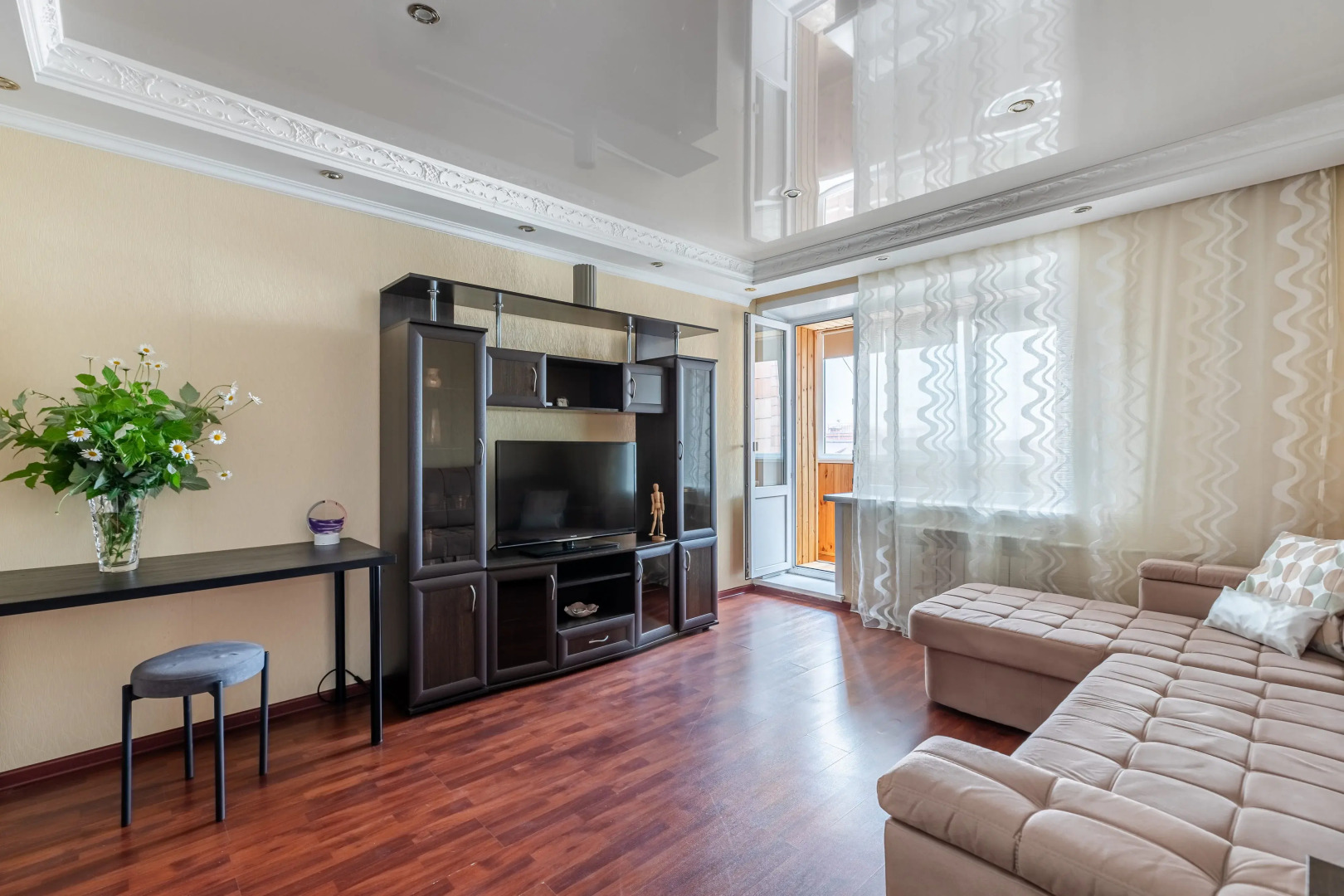 Апартаменты Уютные 2х комнатные на Спартаковской