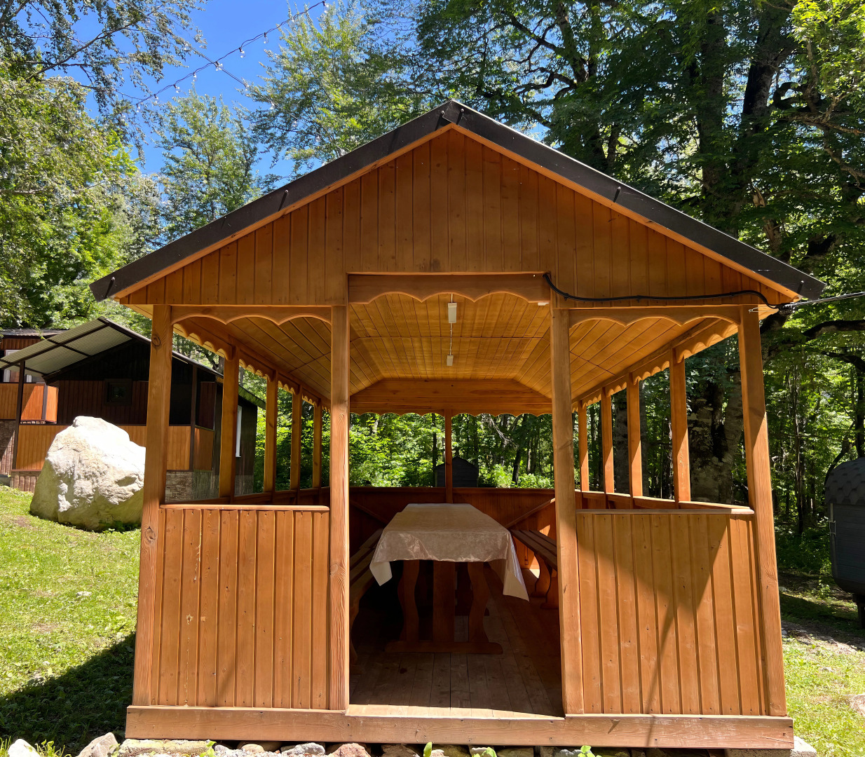 Шале Aishah House