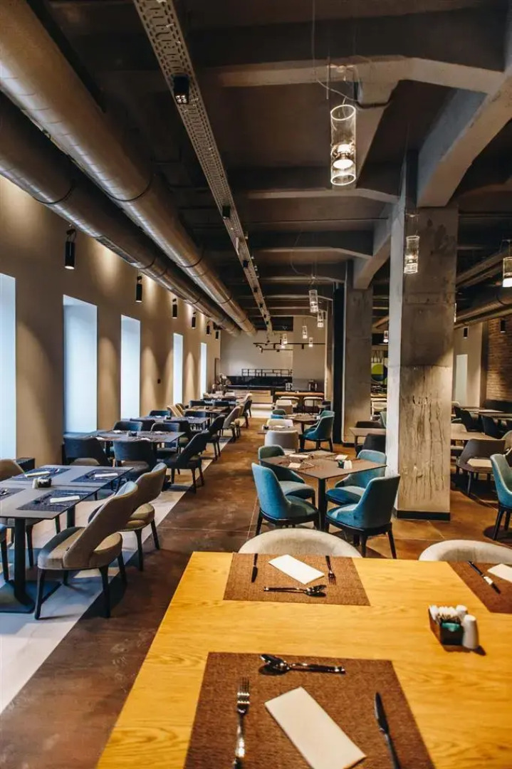 Отель Mona Plaza