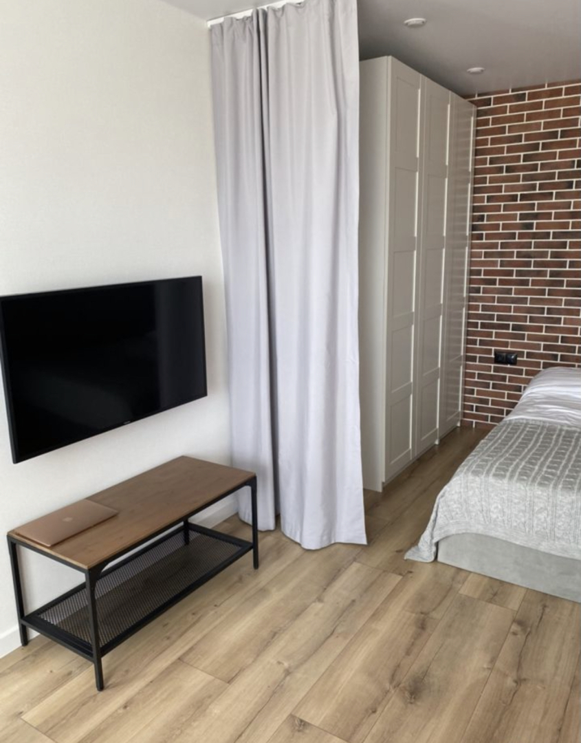 Апартаменты с видом на город на бульваре 75-летия Победы 1