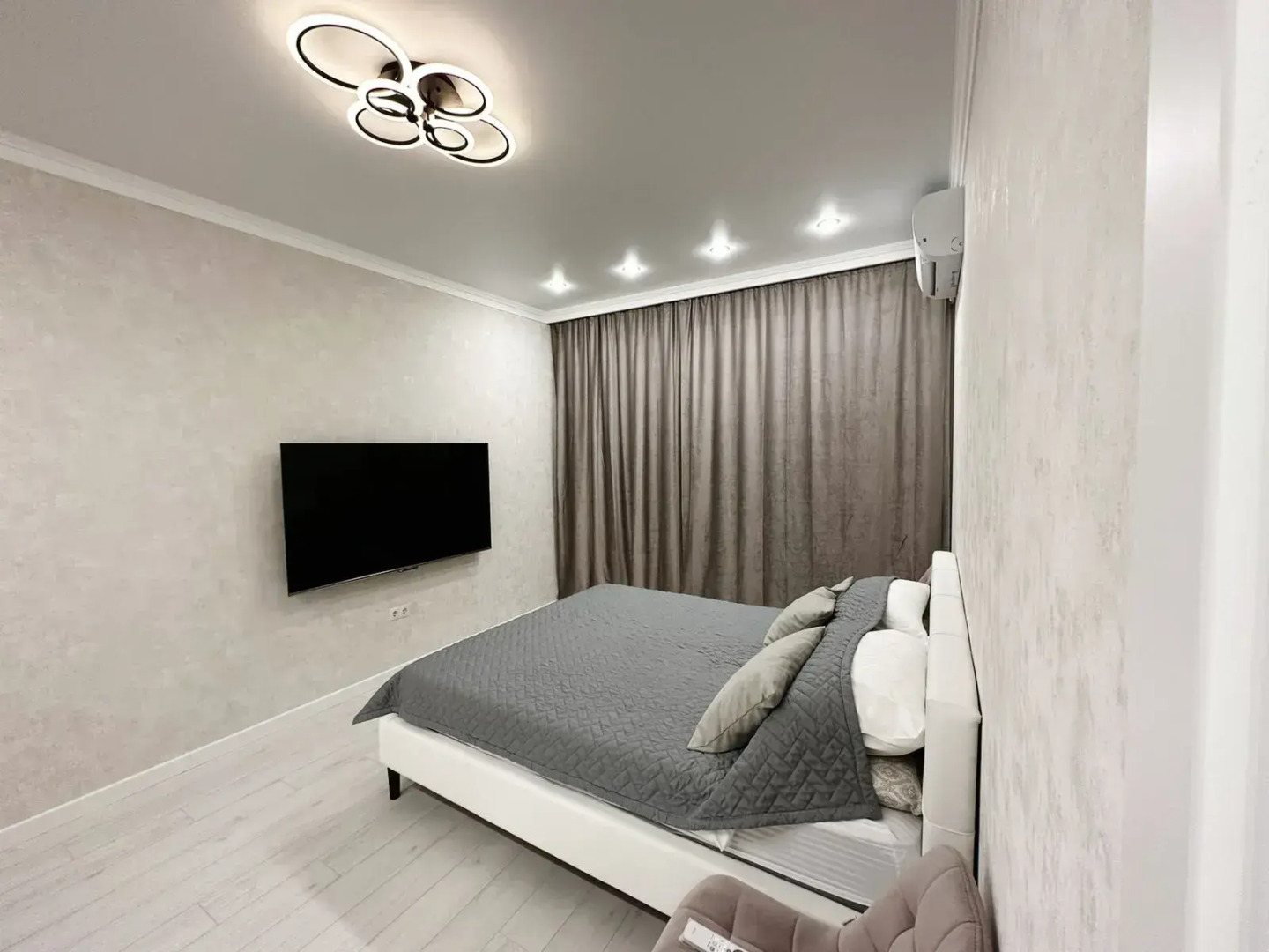 Квартира уютная в ЖК "Шоколад" с собственной охраняемой территорией