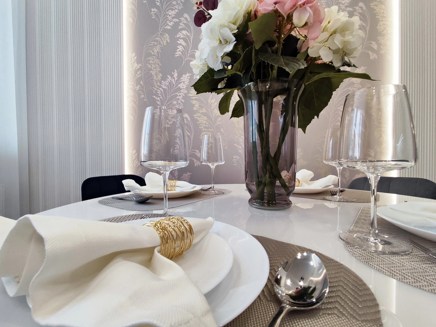 Квартира класса Люкс с 2-мя спальнями в самом центре