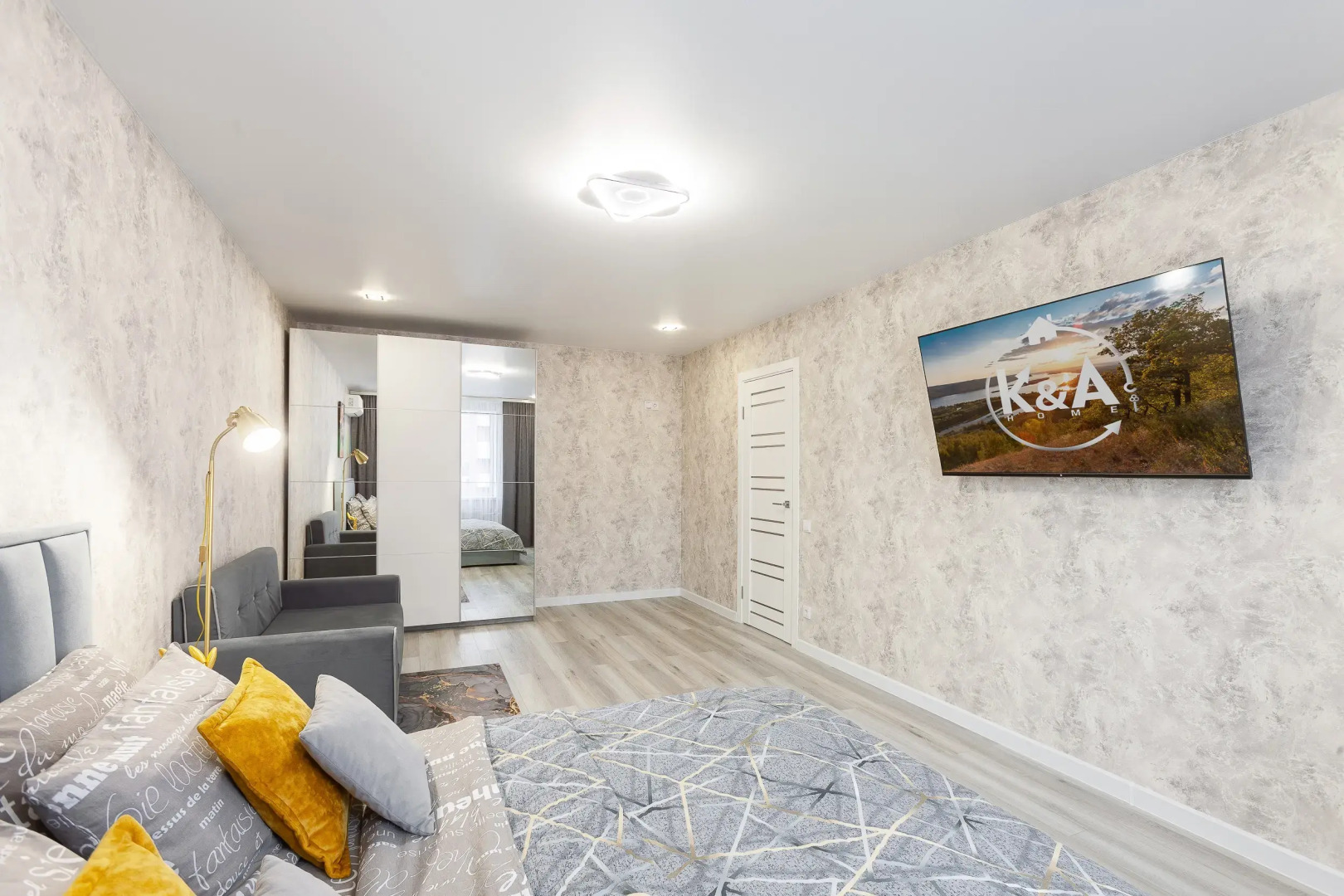 Апартаменты Золото в Новой Самаре