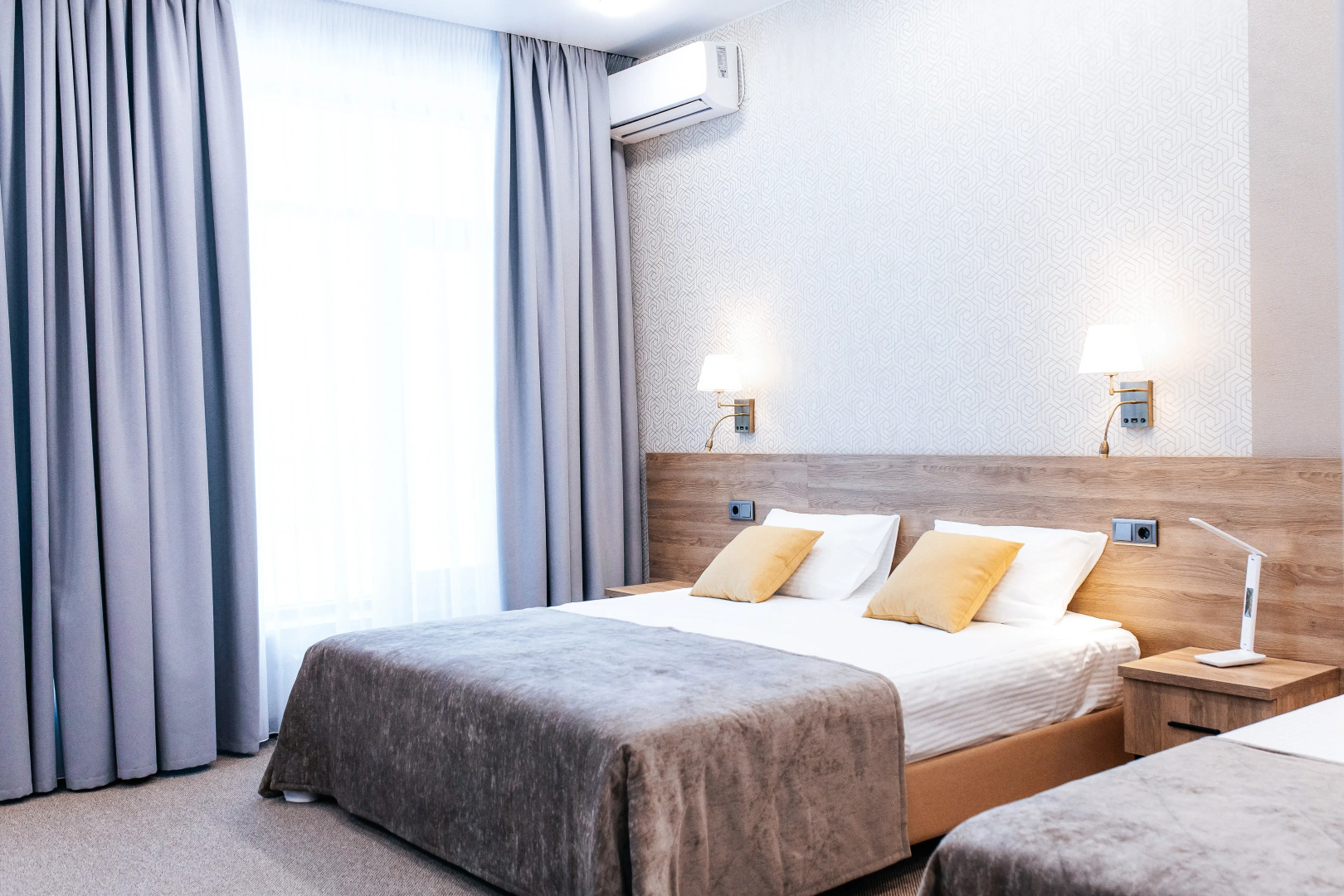 Отель Кристалл