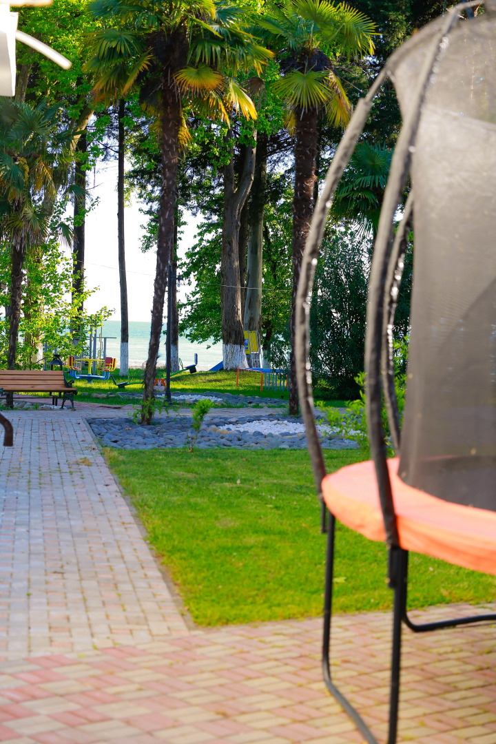 Отель Агудзера