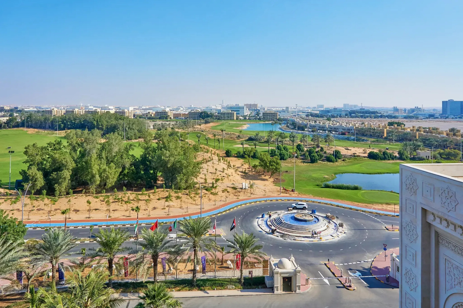 Апарт-отель Al Hamra Palace At Golf&Sea